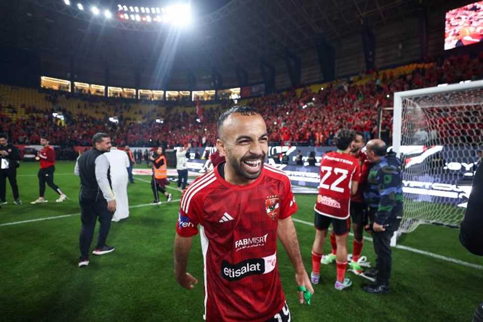 نجم الأهلي السابق: أفشة معلم كورة ويذكرني بإنييستا مع برشلونة
