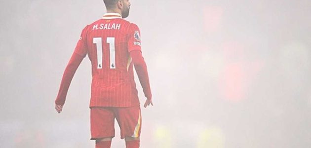 «مأزق لليفربول».. عملاق أوروبي يزاحم الهلال على ضم محمد صلاح
