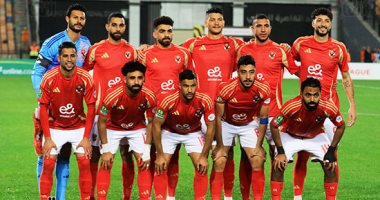 الأهلى يتسلح بالسداسية الأفريقية لإستعادة قمة الدوري أمام المصري الليلة