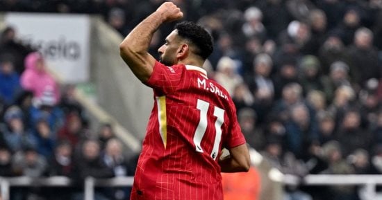 محمد صلاح يتصدر ترتيب هدافي الدوري الإنجليزي بهدف عالمى ضد نيوكاسل.. فيديو