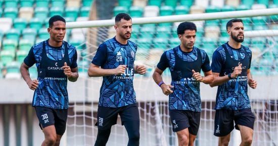 الكاف يخطر الزمالك رسميا بنقل مباراة بلاك بولز فى الكونفدرالية للقاهرة