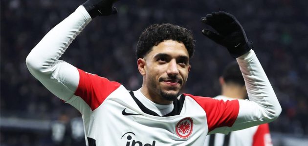 من أجل الفحص الطبي.. تقارير تتوقع موعد وصول عمر مرموش إلى إنجلترا