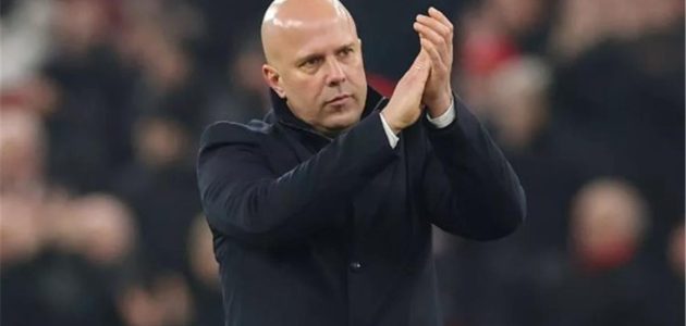 رغم أنه ضد مصلحة ليفربول.. سلوت يشيد بحكم مباراة برشلونة وبنفيكا في دوري أبطال أوروبا