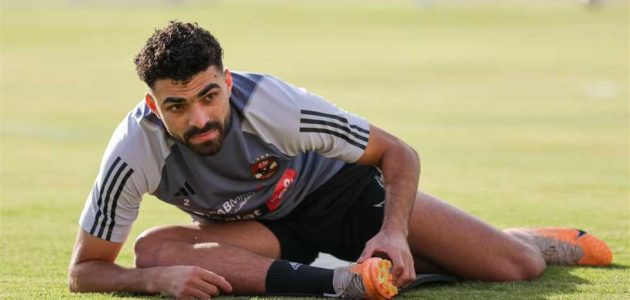 «عندنا مشكلة معاه وعنده أخطاء كثيرة».. هاني رمزي ينتقد مدافع الأهلي