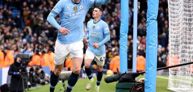 جدول ترتيب هدافي الدوري الإنجليزي بعد هدفي هالاند وإيزاك.. مركز محمد صلاح