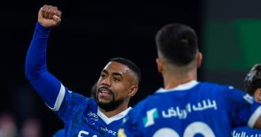 الهلال ضد الوحدة.. الزعيم يتفوق بثنائية فى الشوط الأول بالدوري السعودي