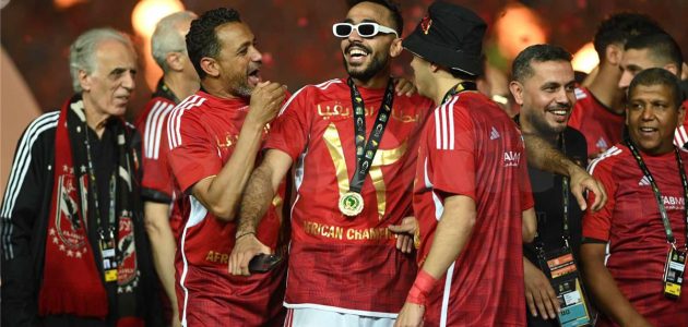 بعد السويحلي الليبي.. ناد جديد يدخل على خط مفاوضات ضم كهربا من الأهلي