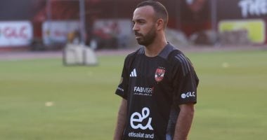 شوبير وأفشة ونيدفيد يعودون لدكة بدلاء الأهلى في مباراة فاركو بالدوري
