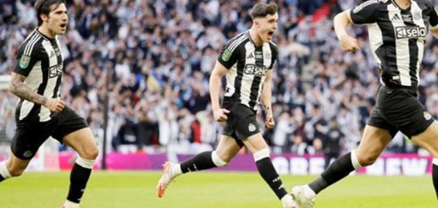 نيوكاسل يكتسح مانشستر يونايتد في الدوري الإنجليزي الممتاز