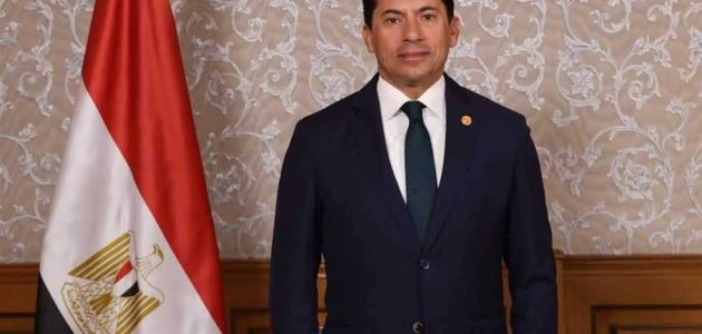 وزير الشباب والرياضة يطمئن على بعثتي الأهلي وبيراميدز في جنوب أفريقيا