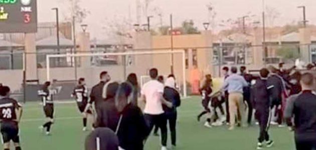 خناقات ملاعب كرة القدم.. البنت زى الولد