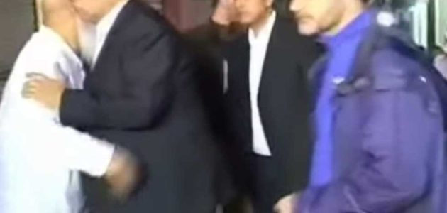 «مصيلحى» يقدم واجب العزاء في أحد مشجعي الاتحاد السكندرى (صور)
