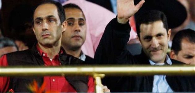 «صورة نضيفة».. ظهور مفاجئ لـ علاء وجمال مبارك مع نجم الزمالك السابق في نهائي أبطال أوروبا
